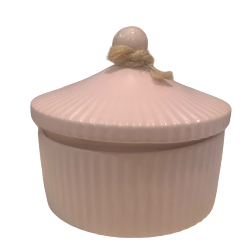 Aroma Bay Candles Pale Pink Decorative Jar W Lid Aromatic Candle w Dried Flowers